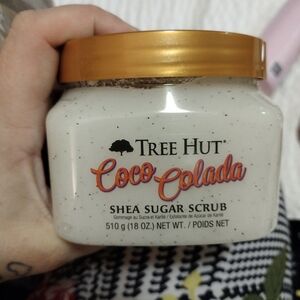 Tree Hut Coco Colada Shea Sugar Scrub - White